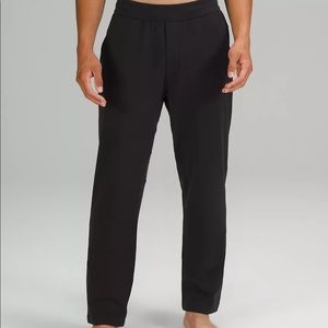 Lululemon’s Men’s discipline pants XL tall